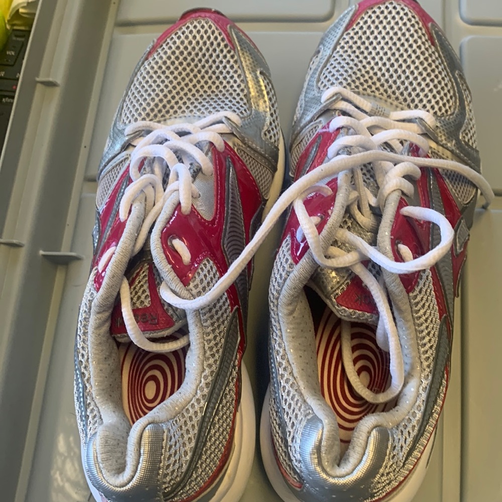 Reebok Easytone walking shoes size 6.5